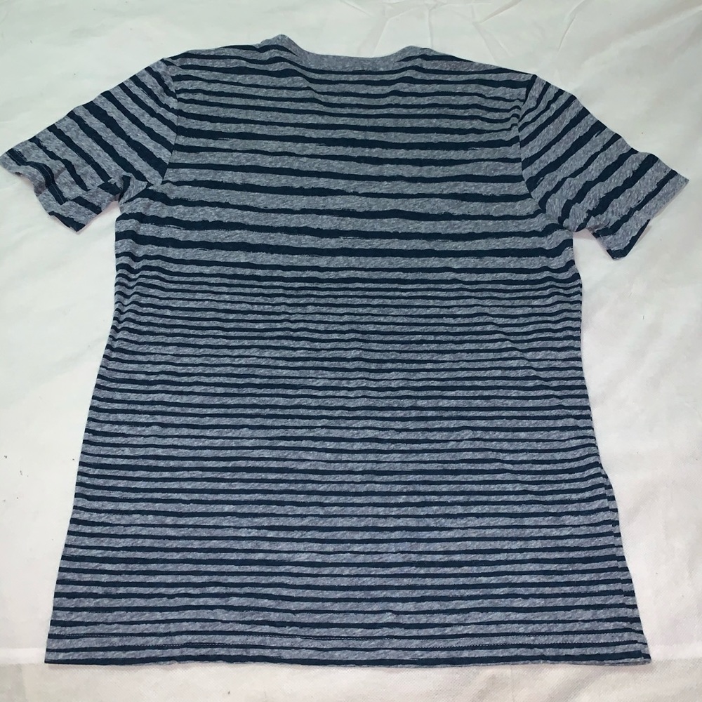 American Rag T-Shirt - Picture 3 of 4